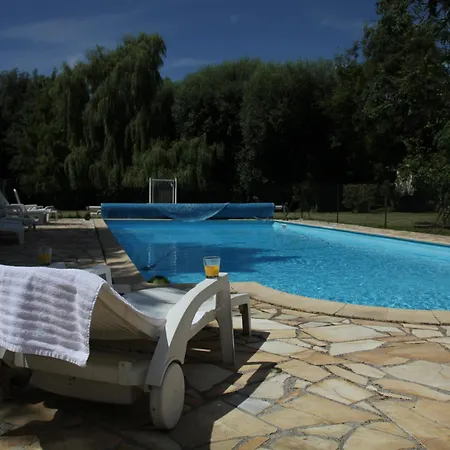 Near With Pool, Cleaning Included Chalet *
