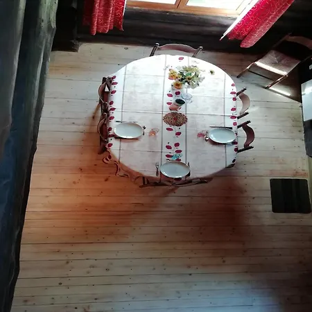 Chalet Near With Pool, Cleaning Included