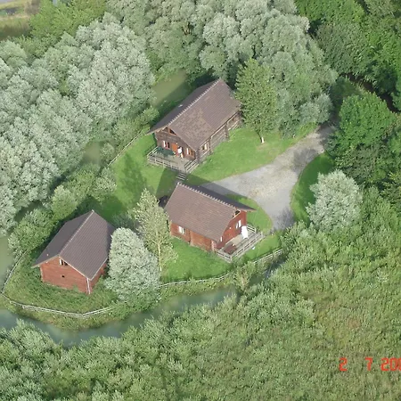 Chalet Near With Pool, Cleaning Included *